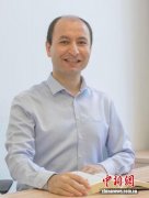 波斯湾硝烟四起，安全屏障变靶场，海湾国家退无可退，会下场吗？